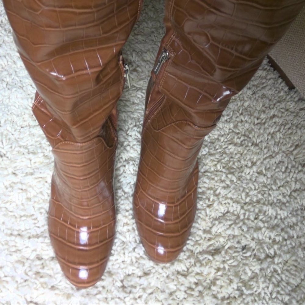 Circus boots size 8.5